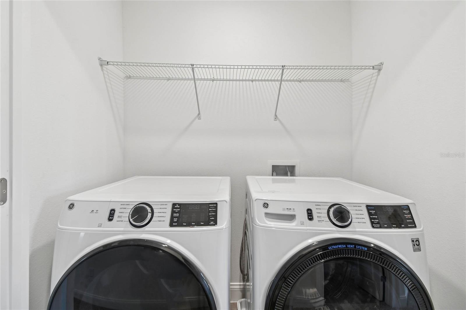 TOWNES AT NORTHLAKE - Residential