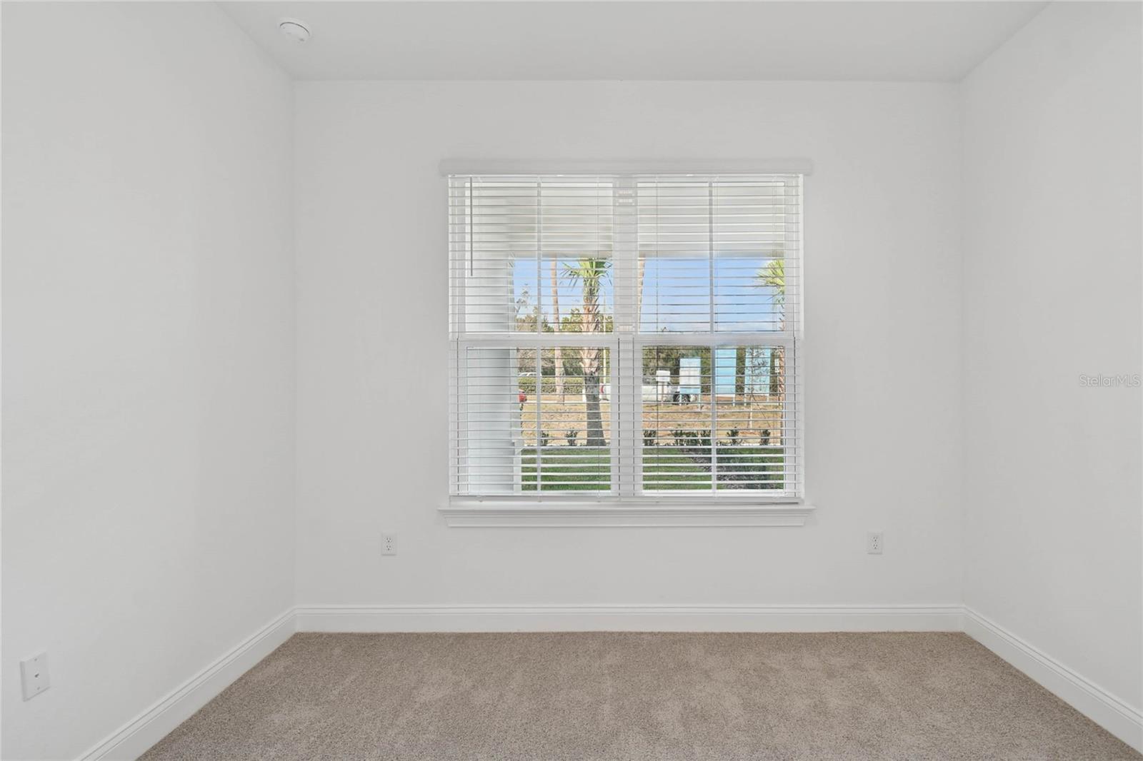 TOWNES AT NORTHLAKE - Residential