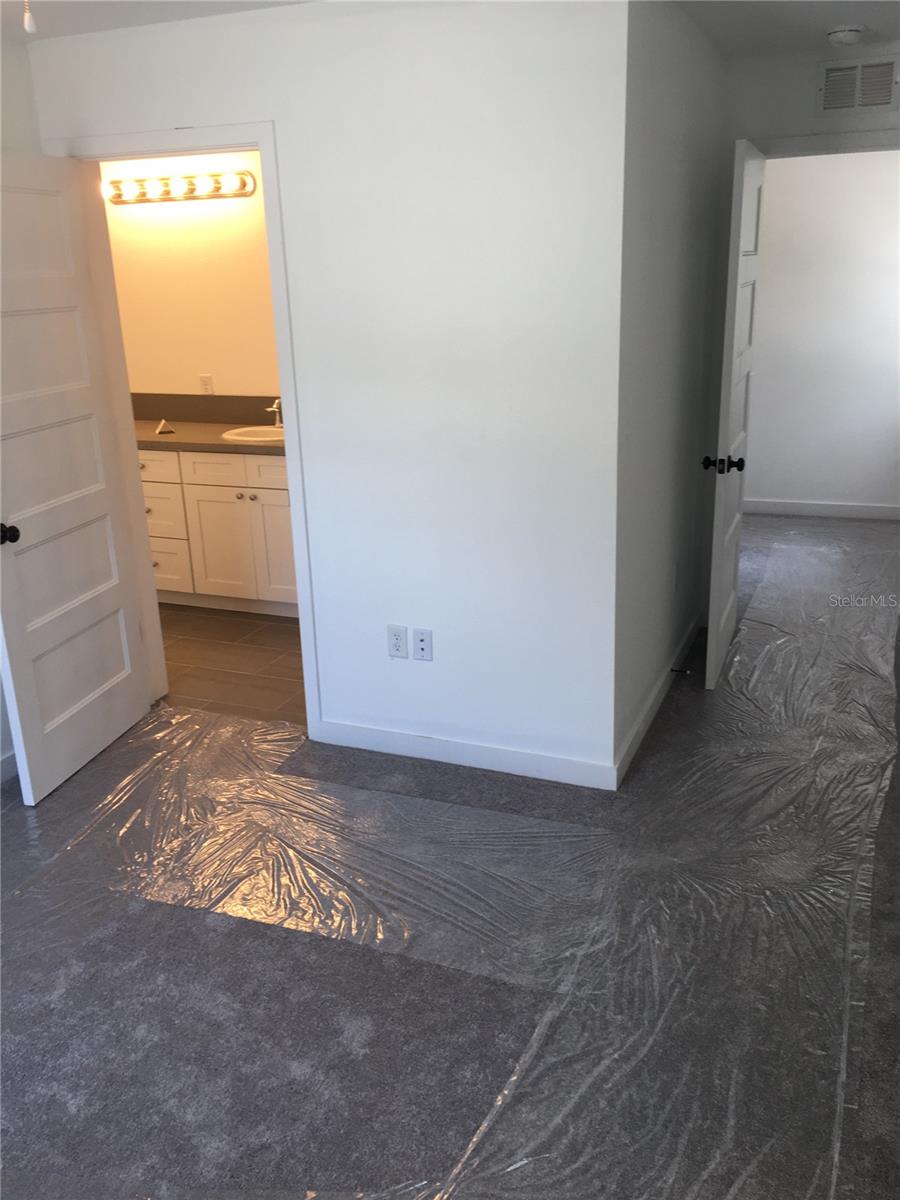 LAUREL OAKS SUB - Residential