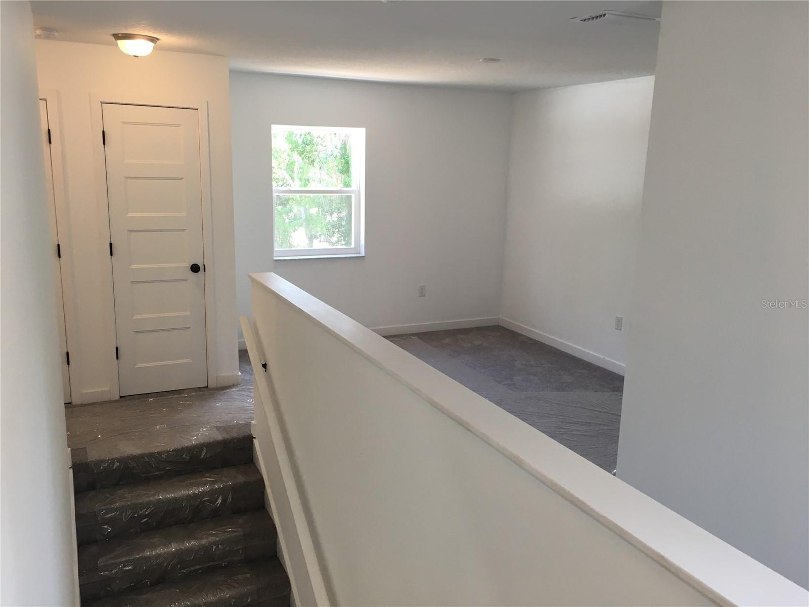 LAUREL OAKS SUB - Residential