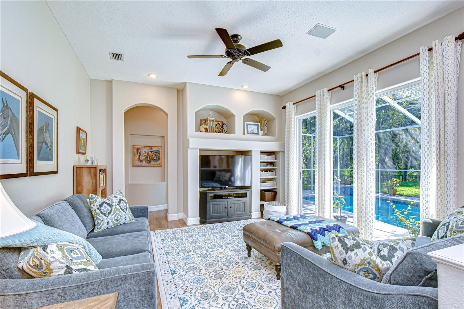 FISHHAWK RANCH PH 1 - Residential