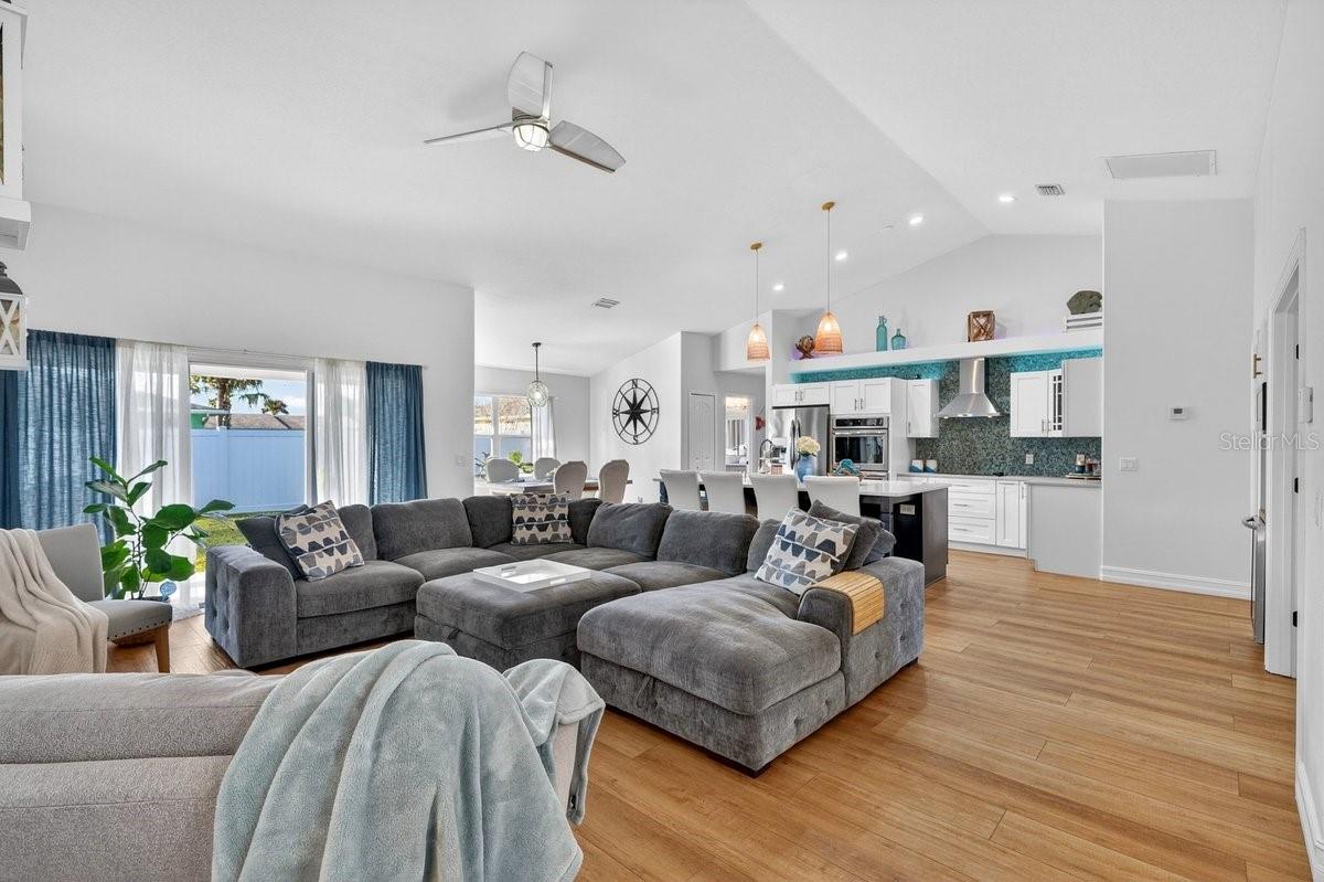 PELICAN DUNES LTS 01-52 INC - Residential