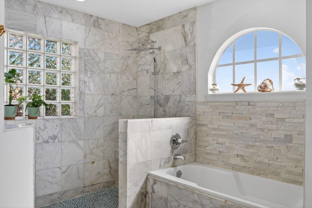 PELICAN DUNES LTS 01-52 INC - Residential