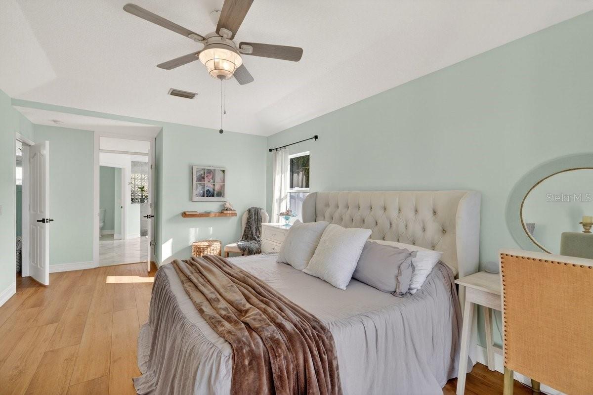 PELICAN DUNES LTS 01-52 INC - Residential