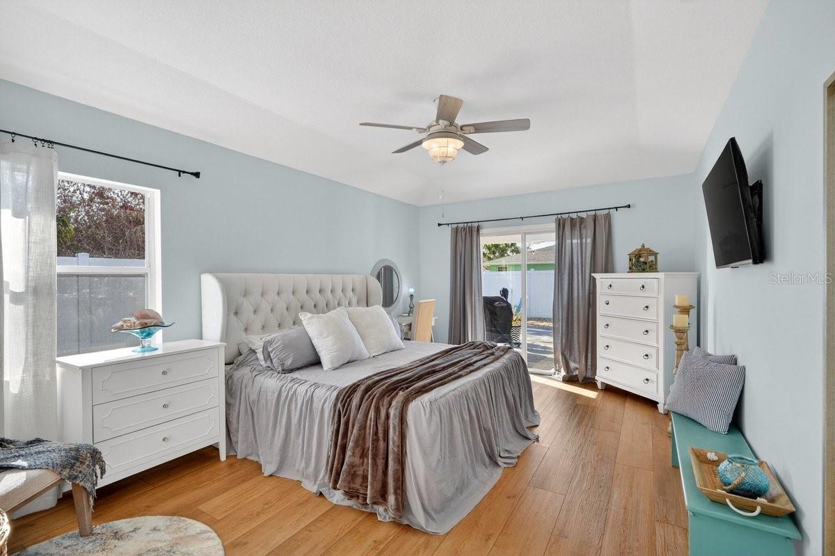 PELICAN DUNES LTS 01-52 INC - Residential