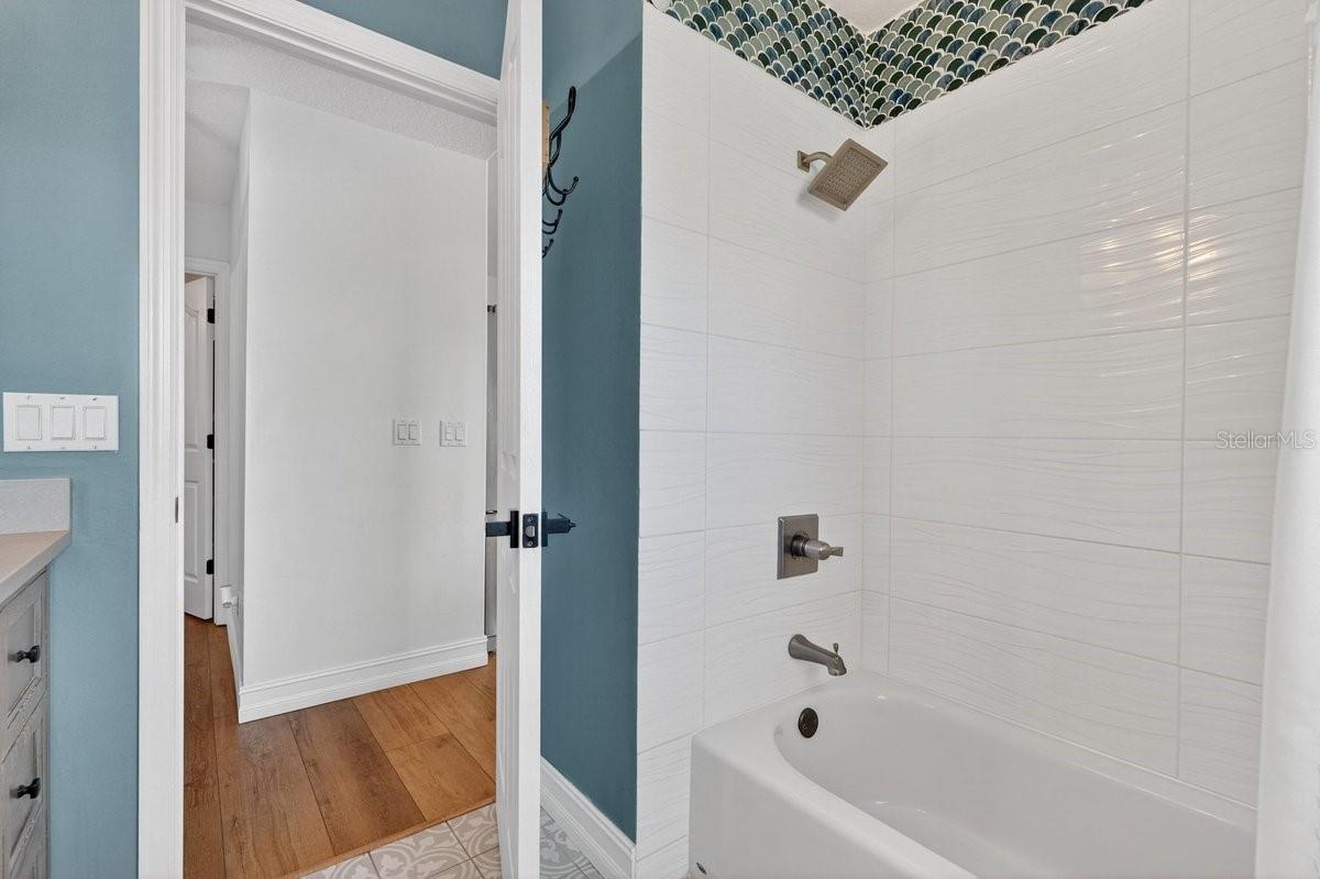 PELICAN DUNES LTS 01-52 INC - Residential