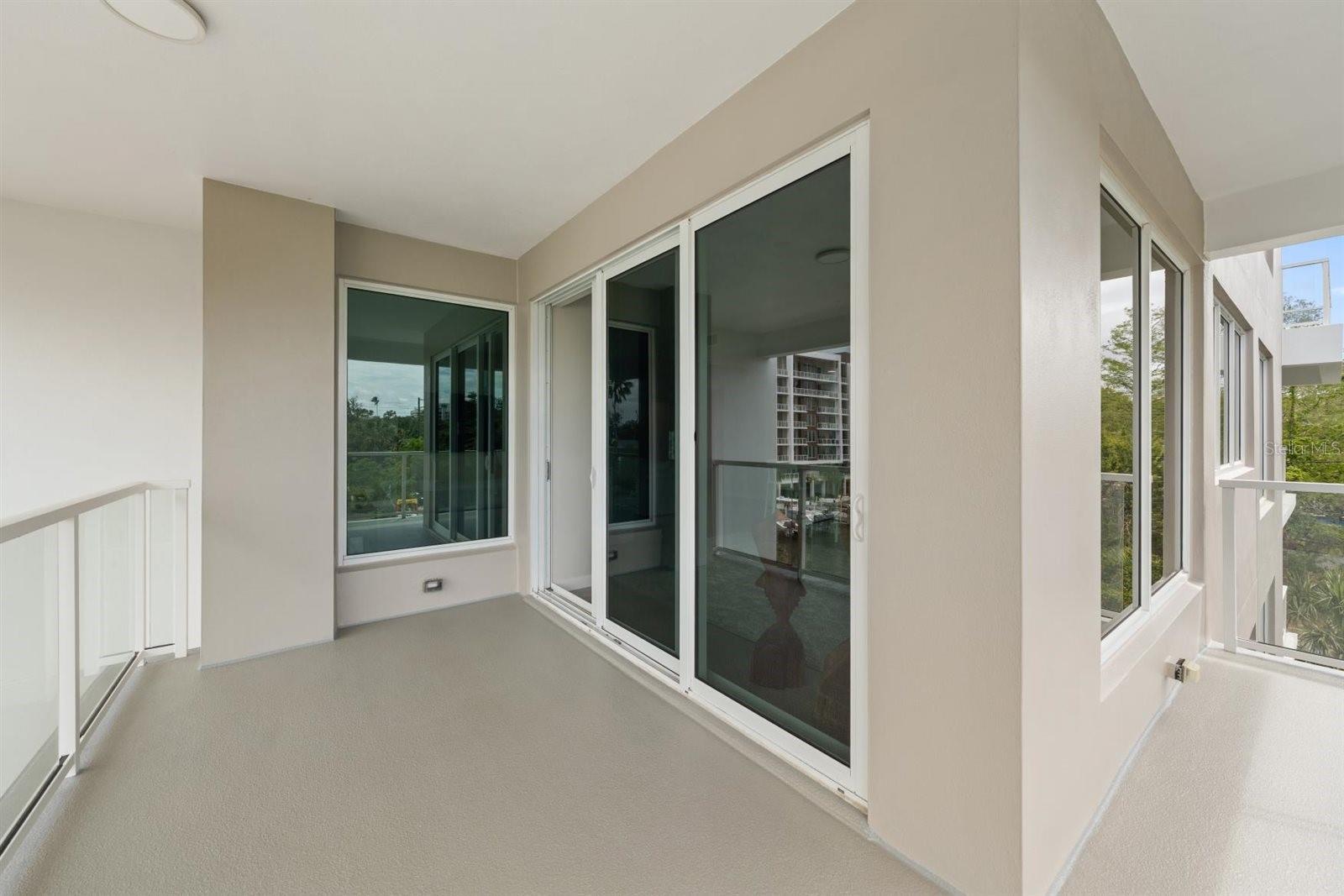 MARINA BAY 880 CONDO - Residential