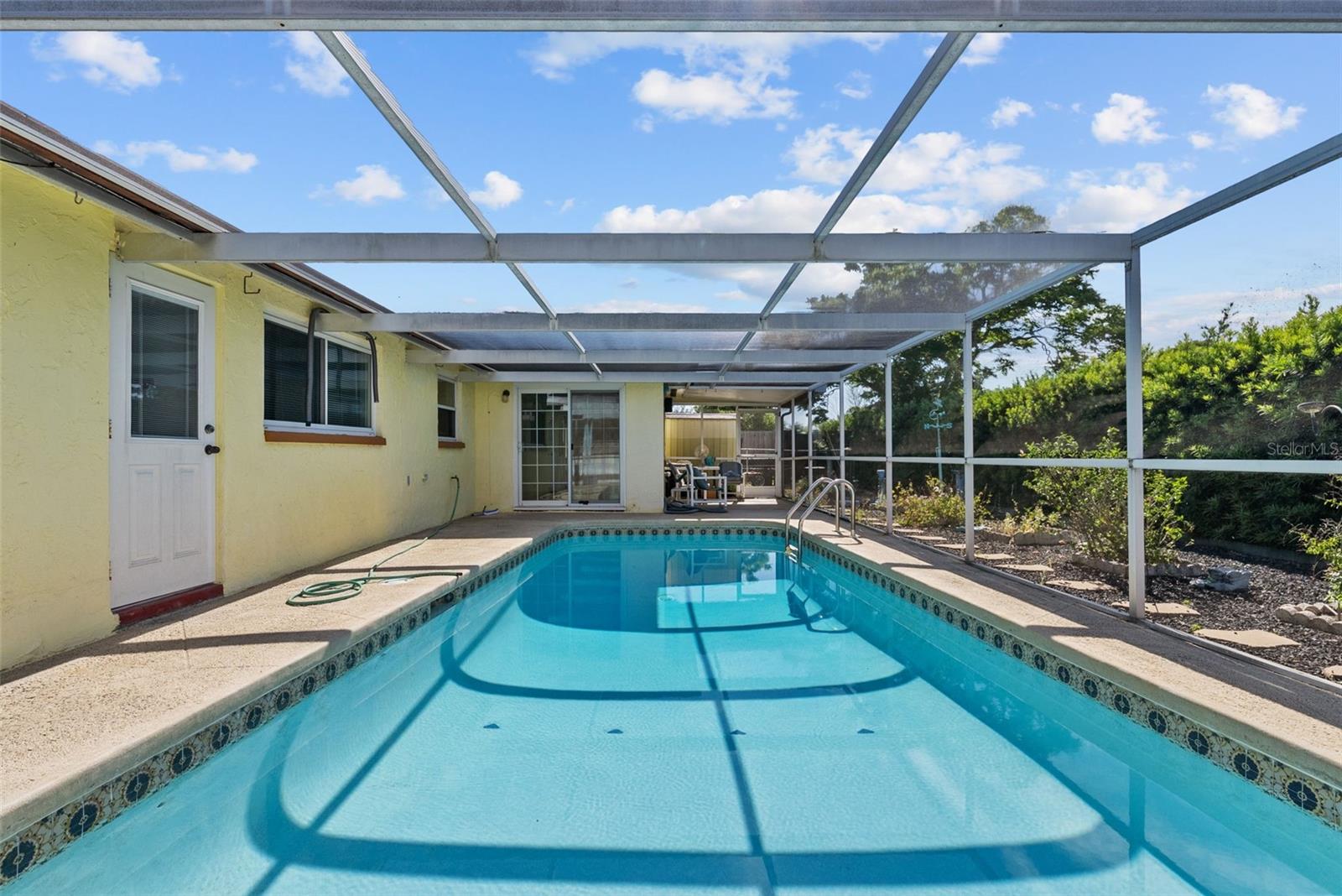 HOLIDAY GARDENS ESTATES - Residential