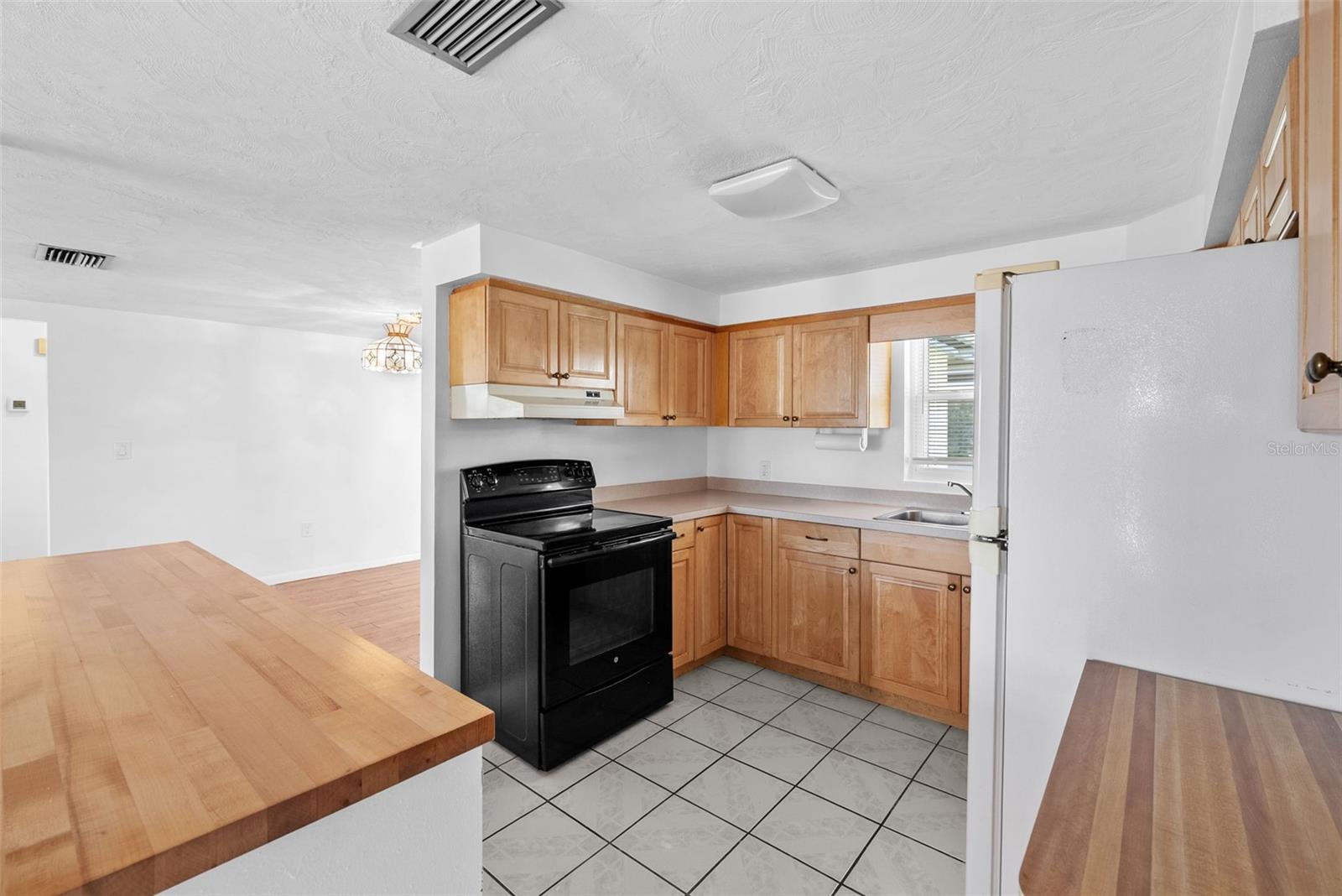 HOLIDAY GARDENS ESTATES - Residential