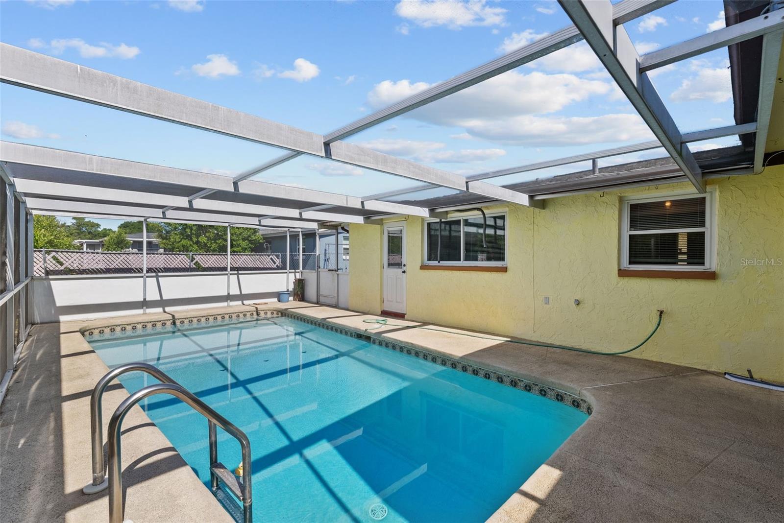 HOLIDAY GARDENS ESTATES - Residential