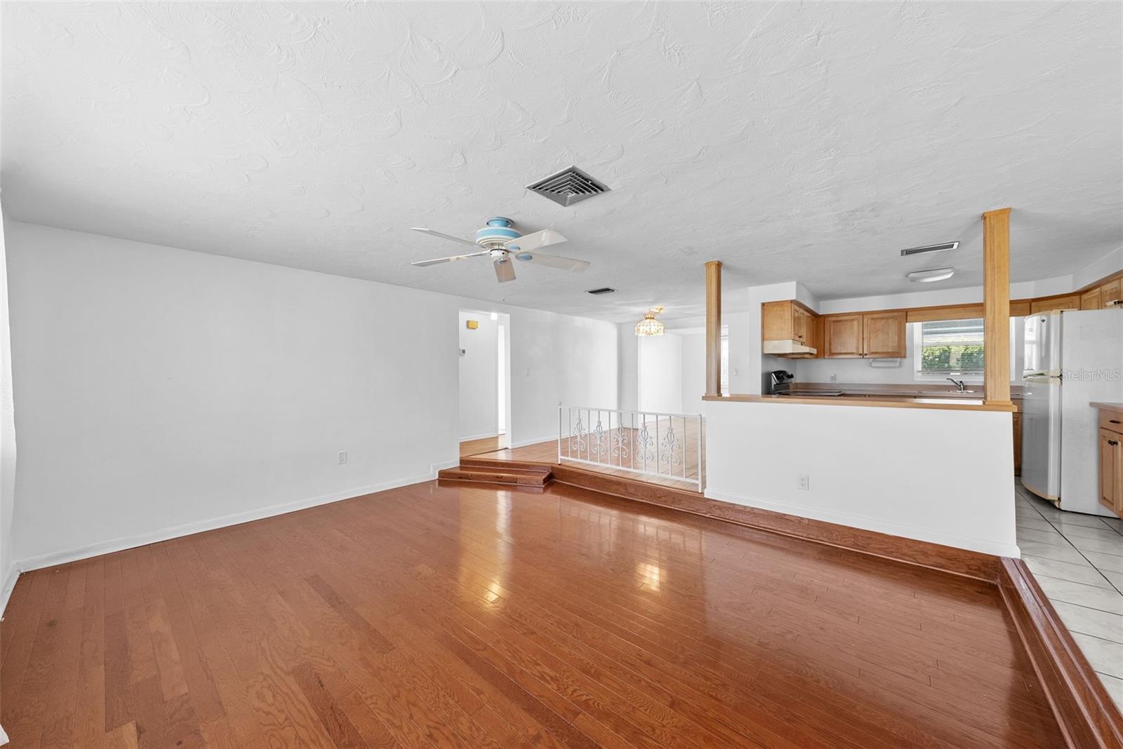 HOLIDAY GARDENS ESTATES - Residential