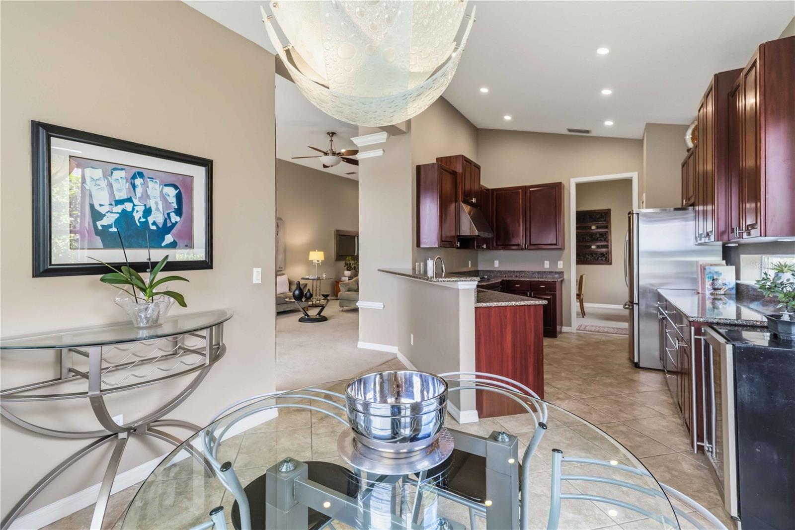 UNIVERSITY PLACE - Residential