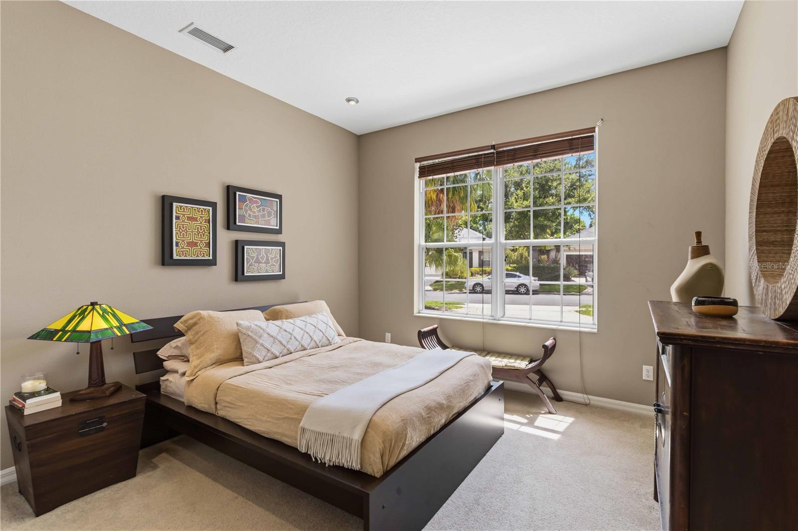 UNIVERSITY PLACE - Residential
