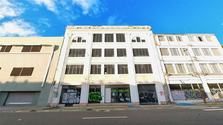 Unlock endless possibilities with this expansive 19,000 sqft property located at 356 Avenida Constitution, San Juan. Featuring 2 full bathrooms, this versatile space can be tailored to your vision, whether you're dreaming of a custom-designed home or a thriving business. Ideal for investors seeking a unique opportunity in a prime location, this property offers the perfect canvas to create something exceptional. Don't miss the chance to bring your ideas to life in this dynamic and adaptable setting.