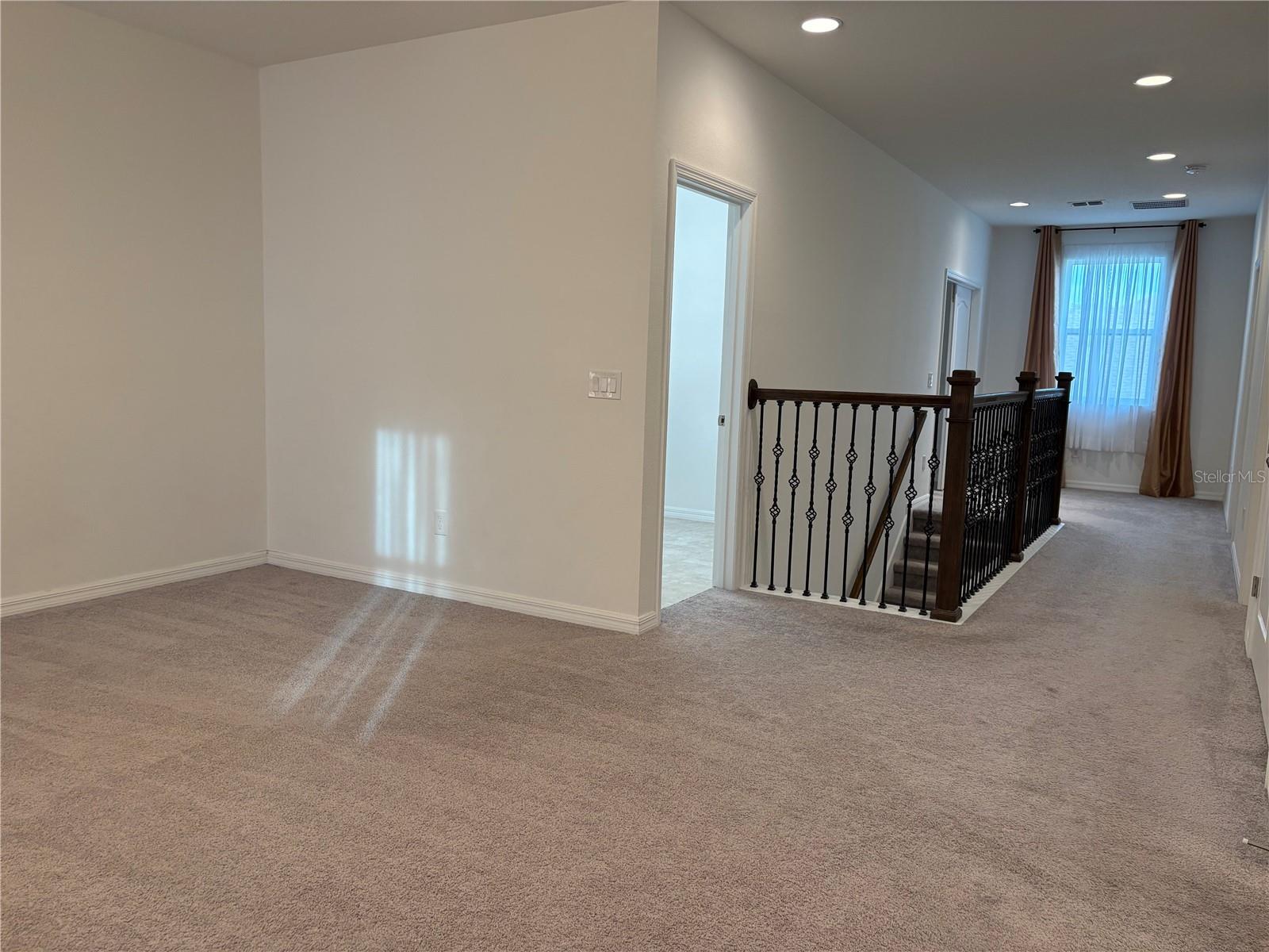 OCOEE LNDGS - Residential