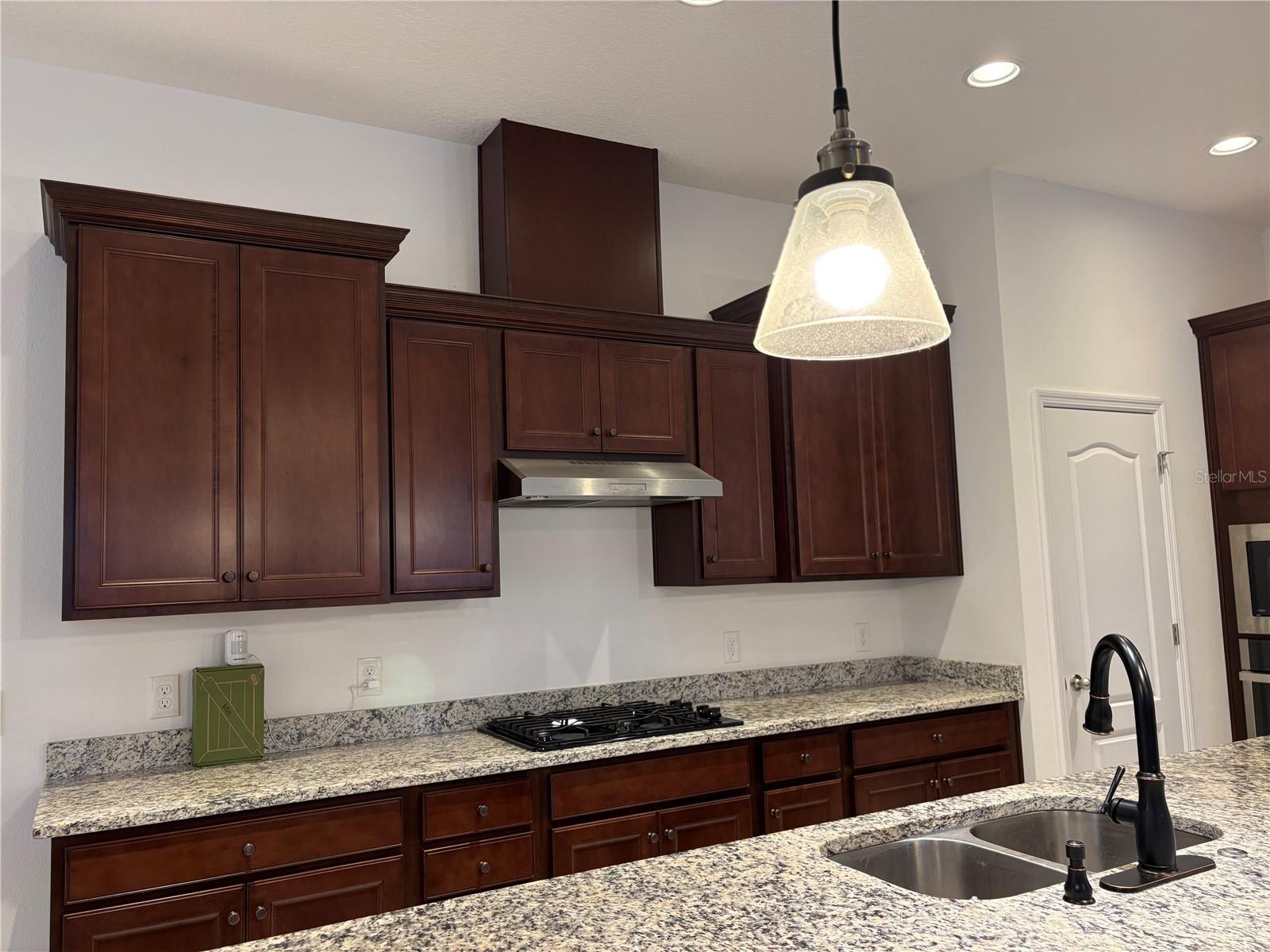 OCOEE LNDGS - Residential