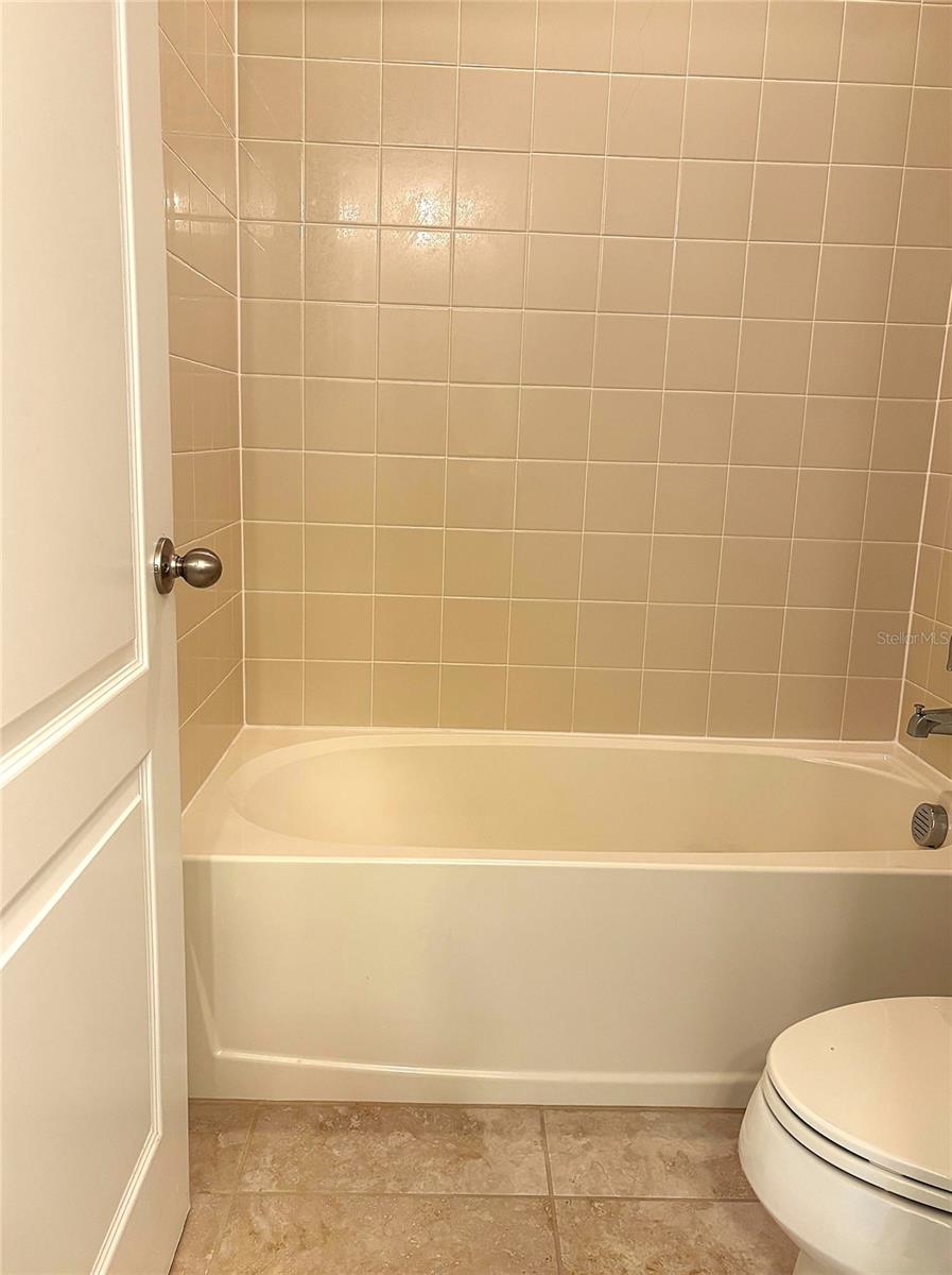 OCOEE LNDGS - Residential