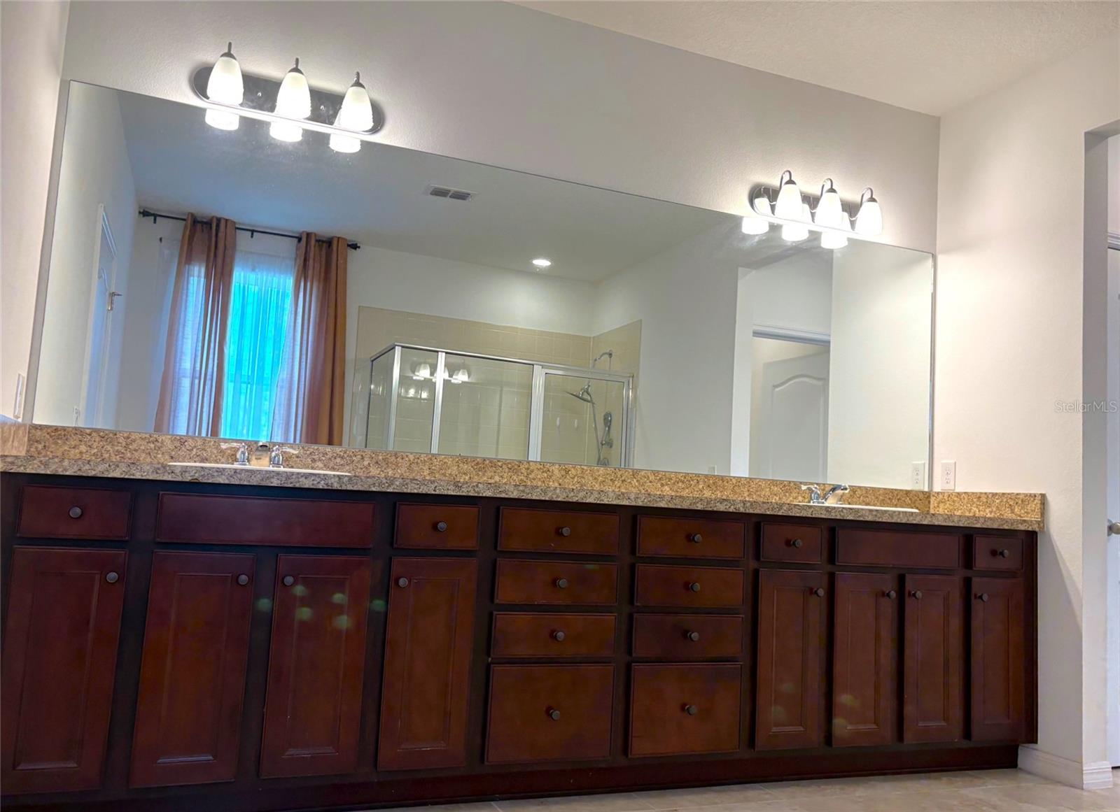 OCOEE LNDGS - Residential