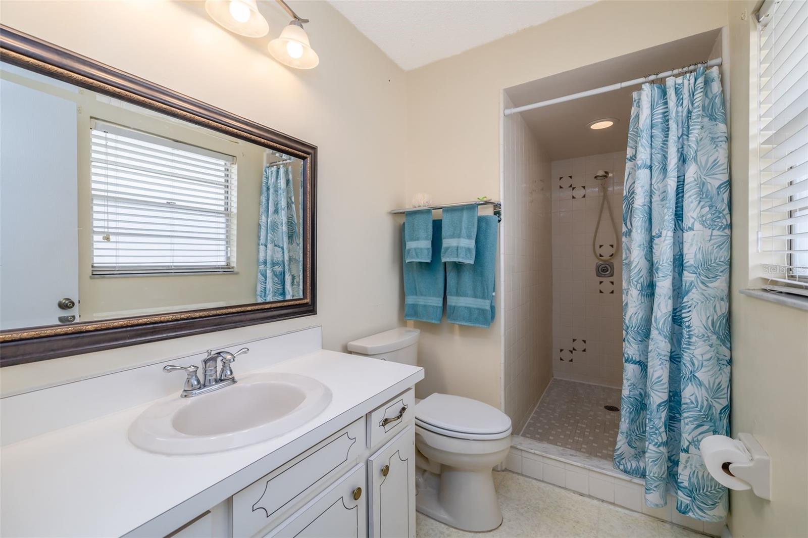 DELTONA LAKES UNIT 09 - Residential