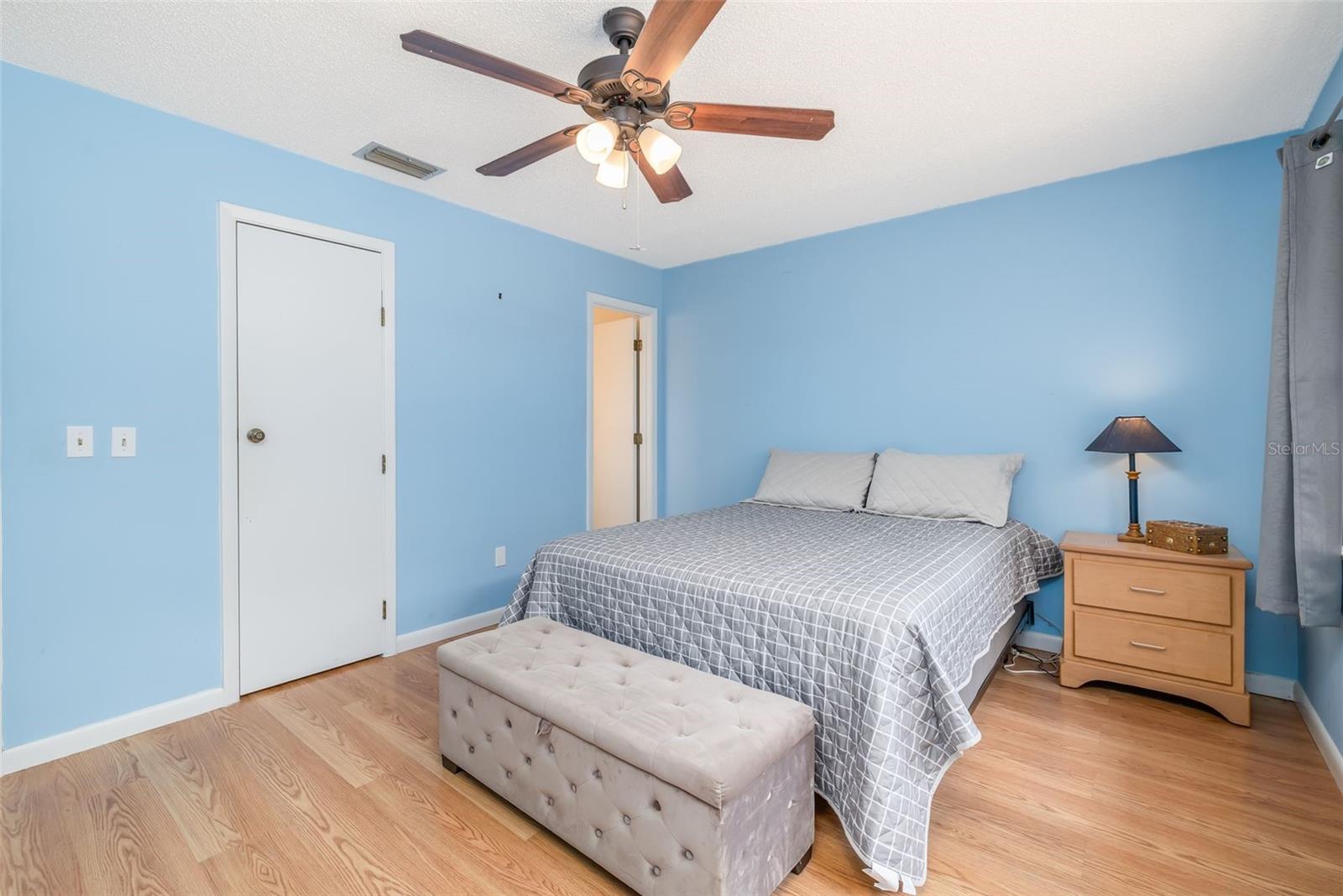 DELTONA LAKES UNIT 09 - Residential