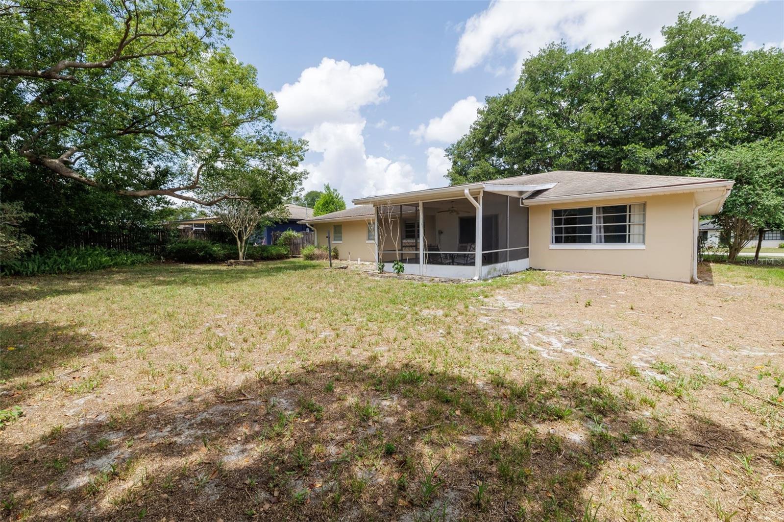 DELTONA LAKES UNIT 09 - Residential
