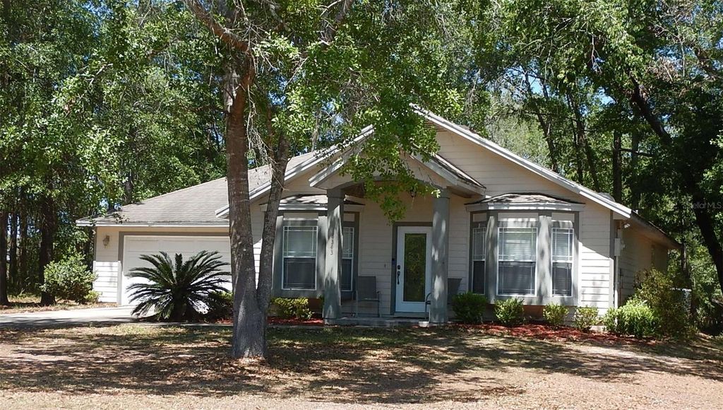 Photo of 6343 Fox Hollow Court, Hampton, FL 32044 (MLS # GC539481)