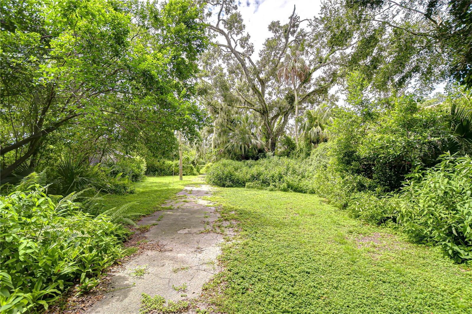 UNPLATTED - Residential