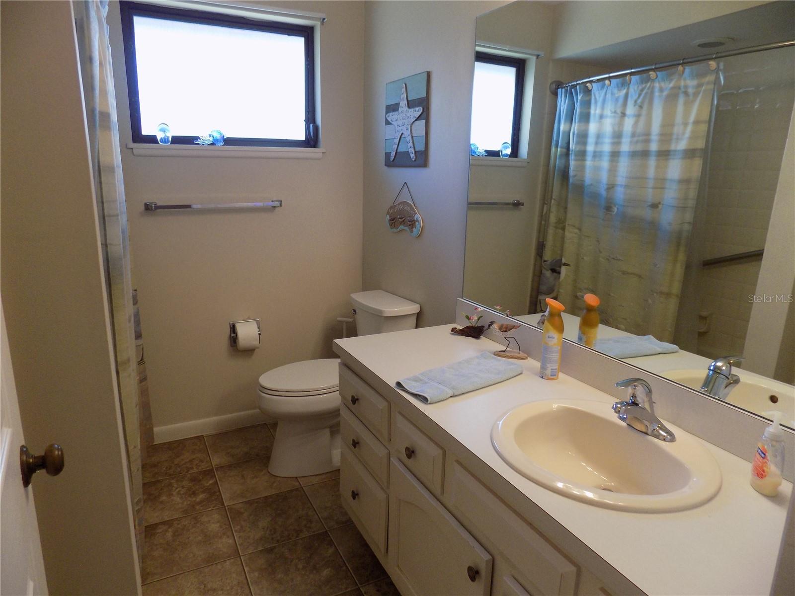 ROSETREE OAKS UNIT II - Residential