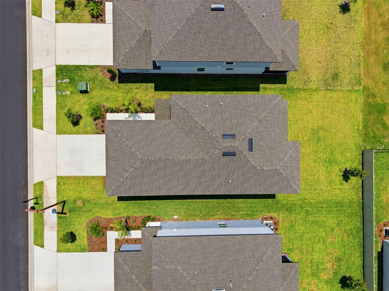 OAKFIELD LAKES - Residential