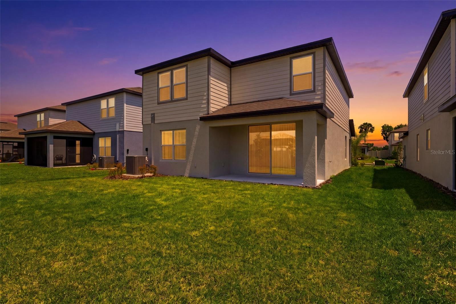 OAKFIELD LAKES - Residential