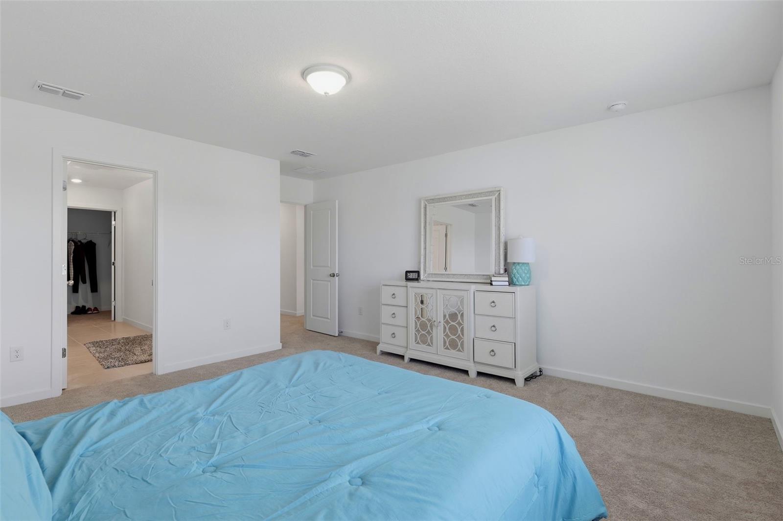 OAKFIELD LAKES - Residential