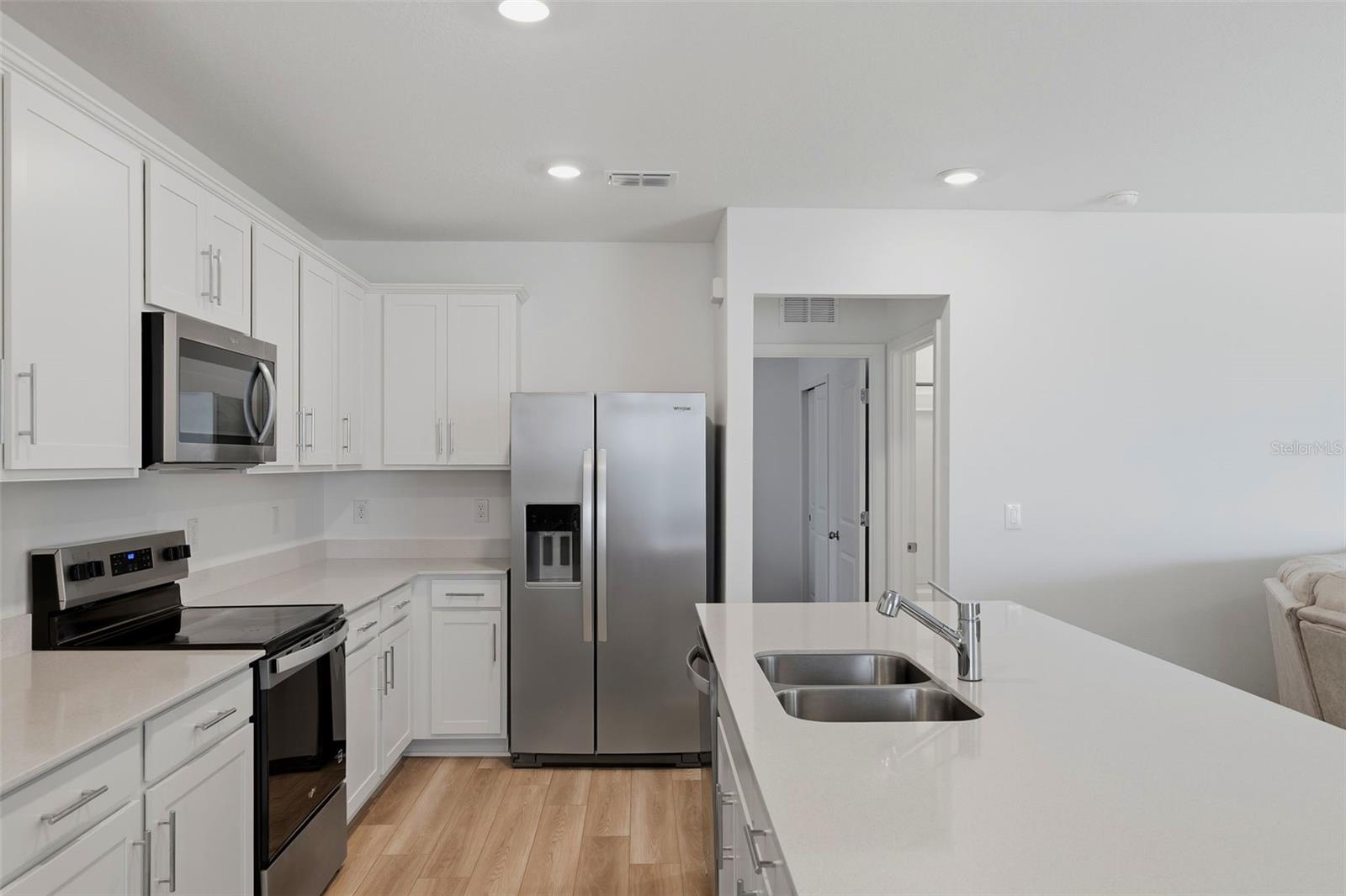 OAKFIELD LAKES - Residential