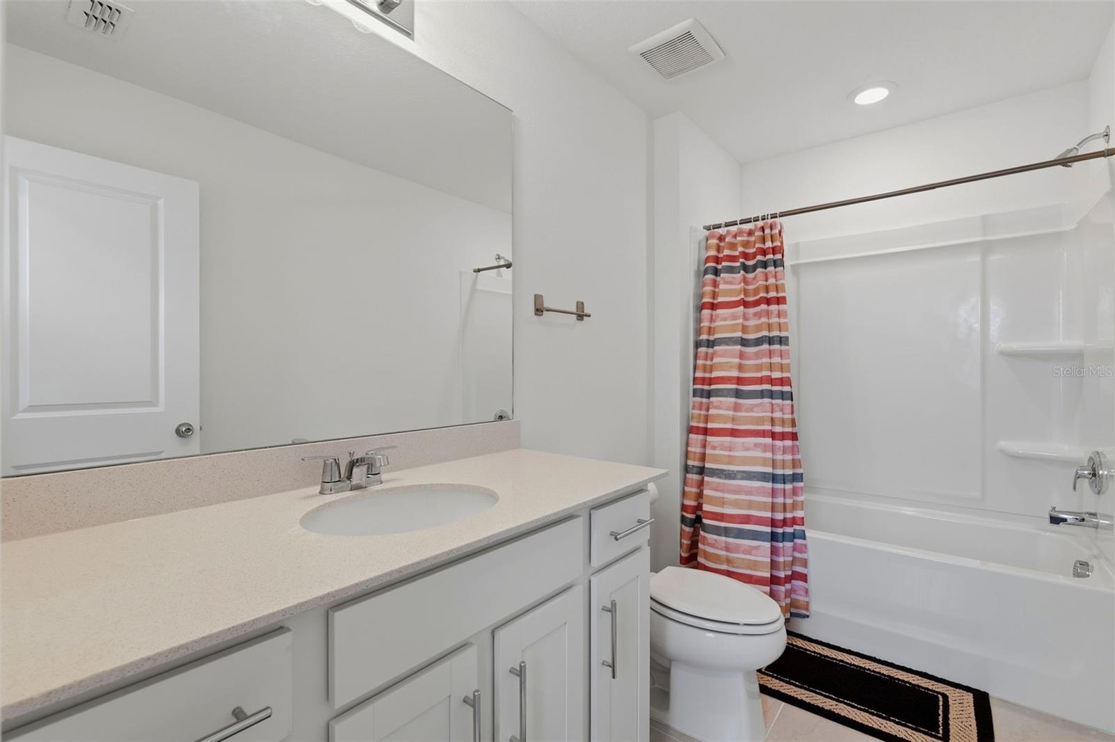 OAKFIELD LAKES - Residential