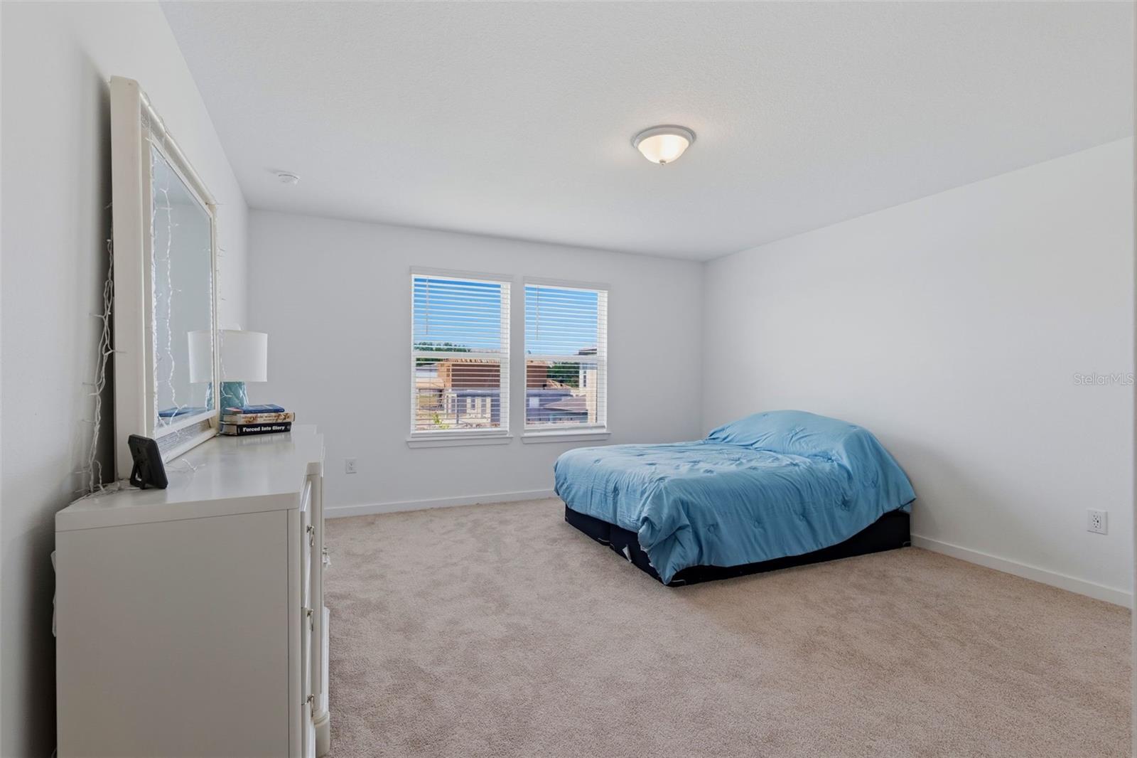 OAKFIELD LAKES - Residential