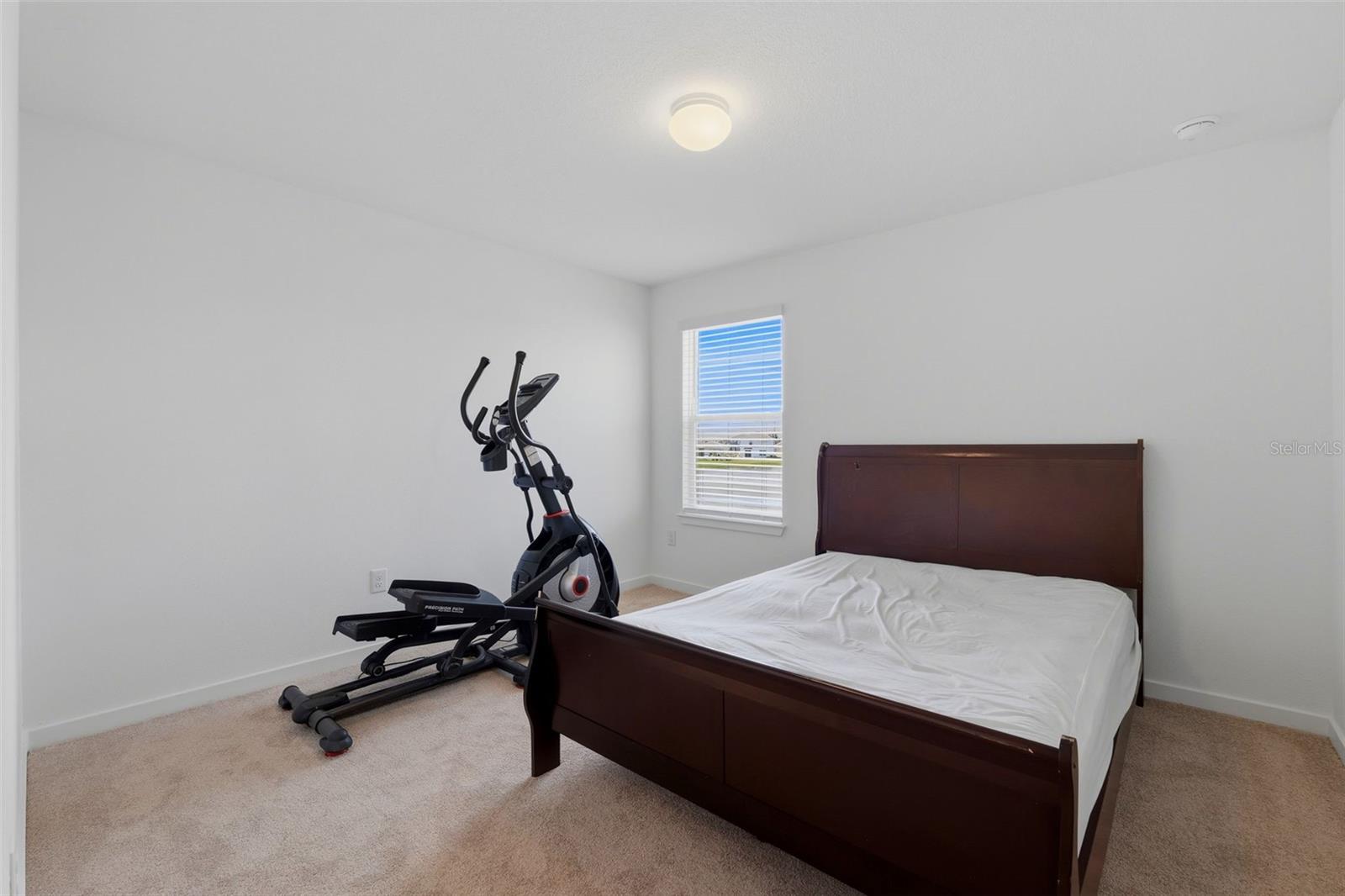 OAKFIELD LAKES - Residential