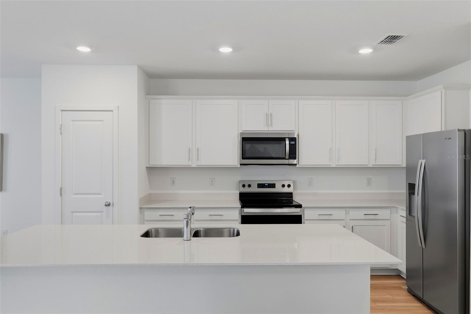 OAKFIELD LAKES - Residential