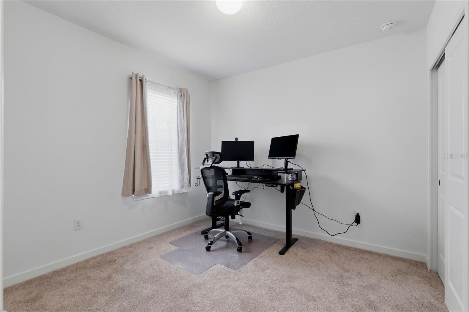 OAKFIELD LAKES - Residential