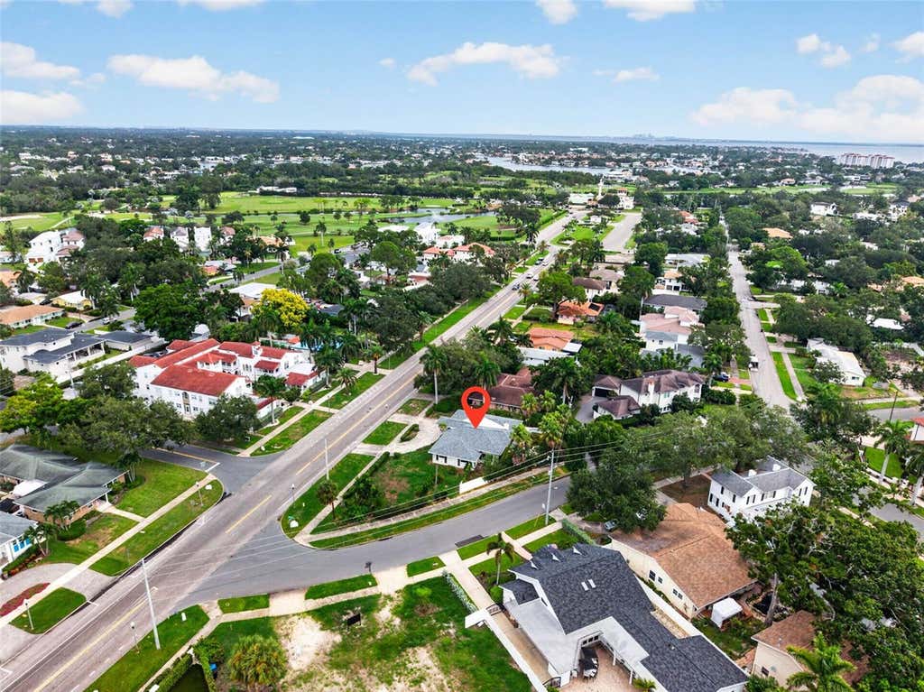 Photo of 201 Snell Isle Boulevard NE, St Petersburg, FL 33704 (MLS # TB8534568)