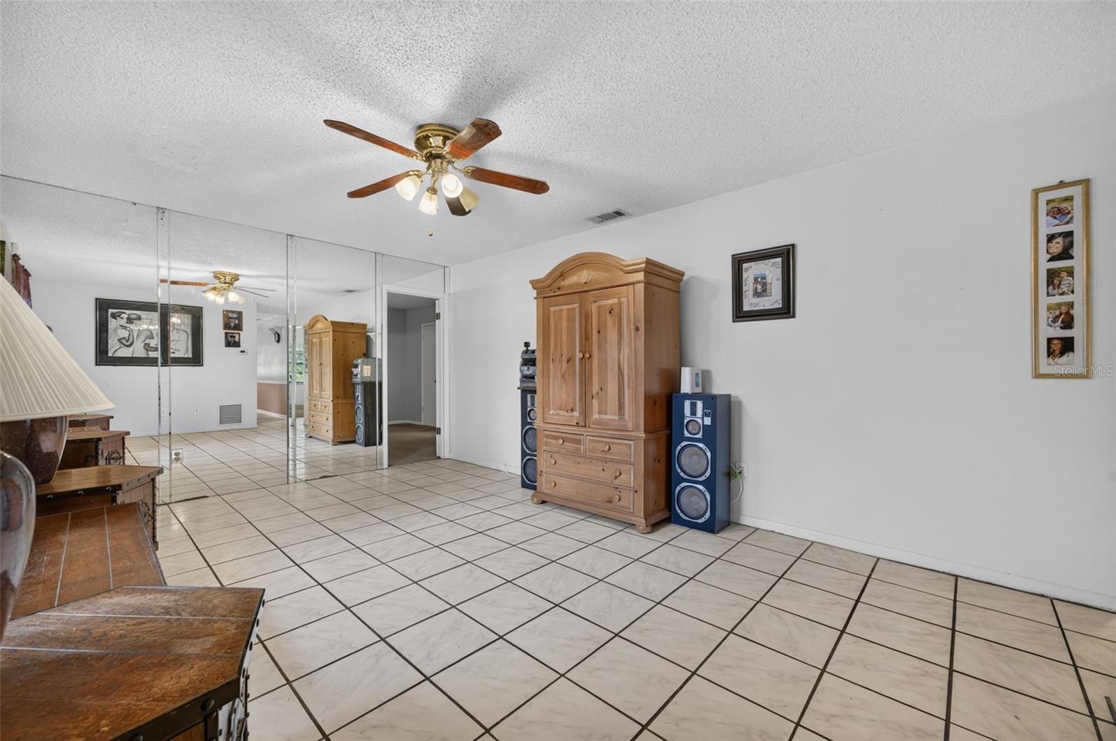 1002 ALLENDALE DRIVE