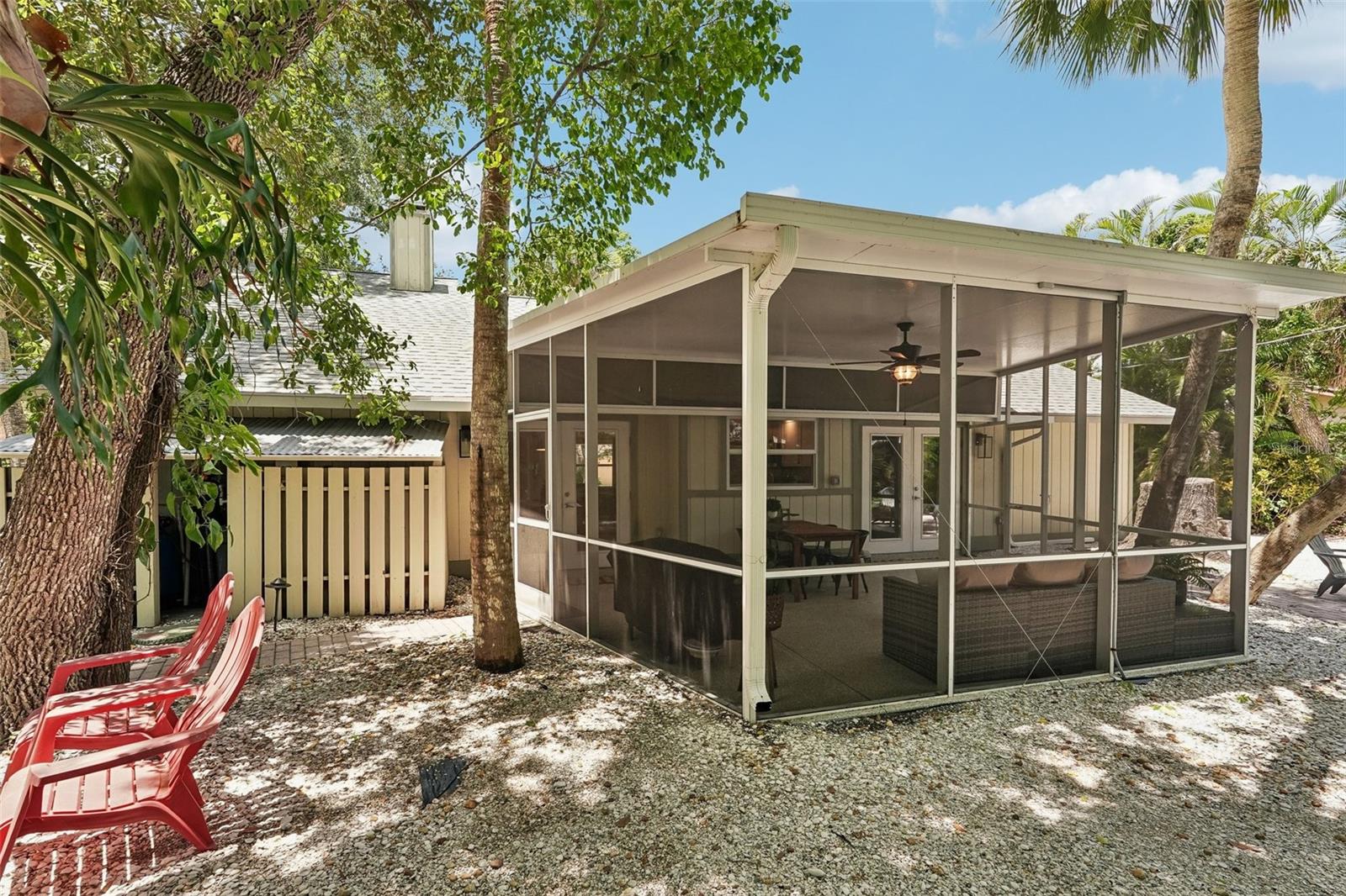 SOUTH VENICE - Residential