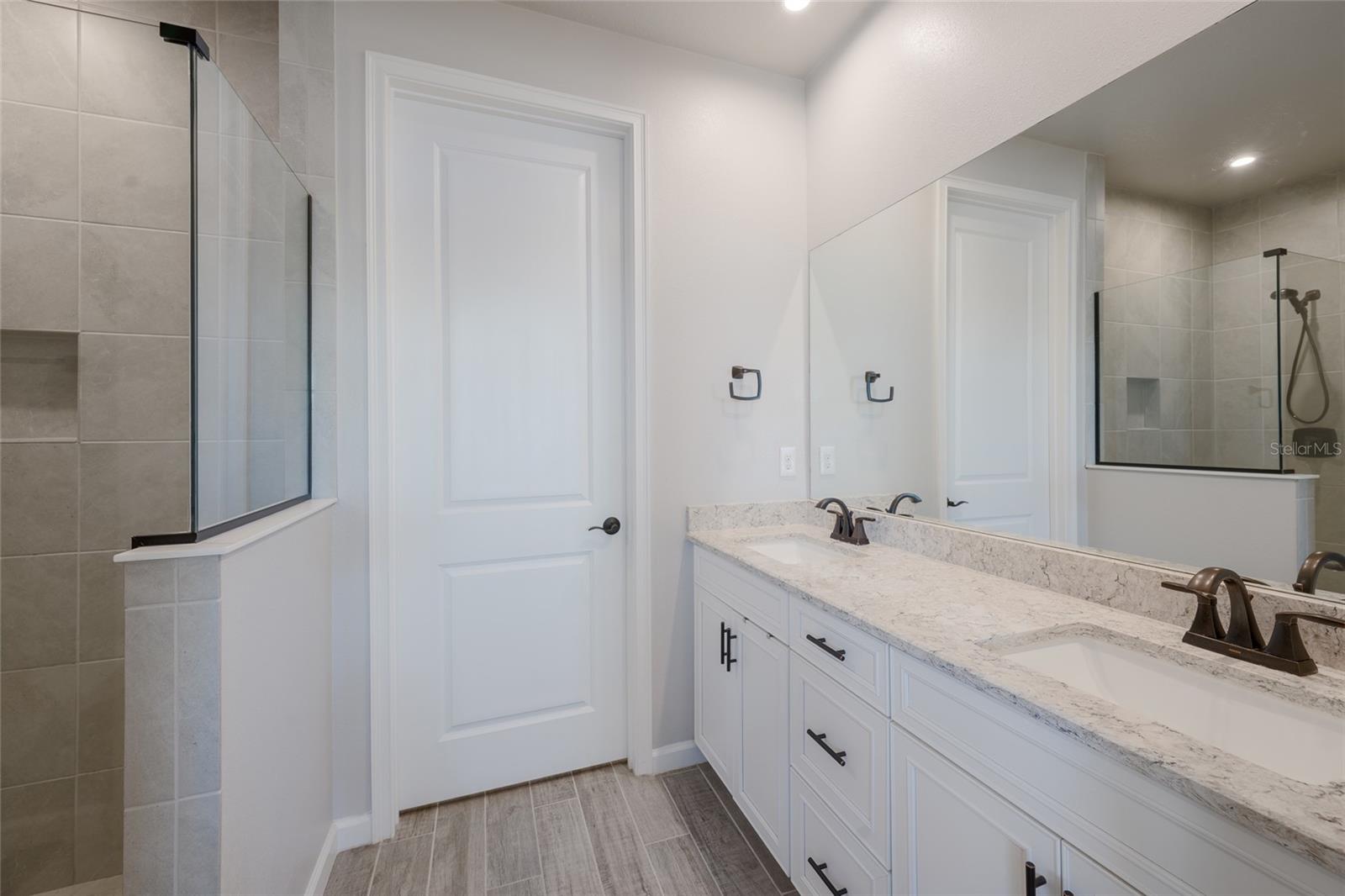 RENAISSANCE/WEST VLGS PH 2B & - Residential