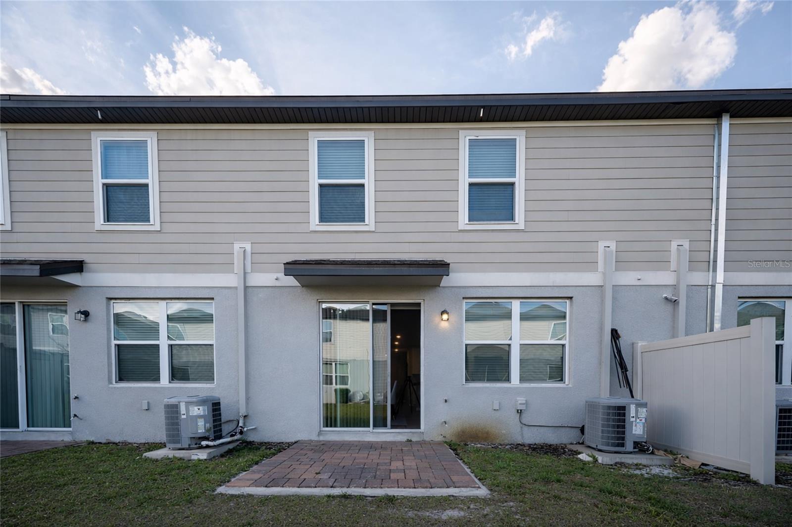 PRAIRIE MDWS - Residential