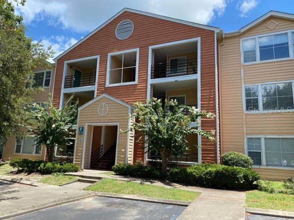 Photo of 2601 SW Archer Road #321, Gainesville, FL 32608 (MLS # GC536056)