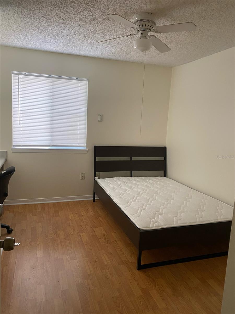 UNIVERSITY COMMONS - Residential