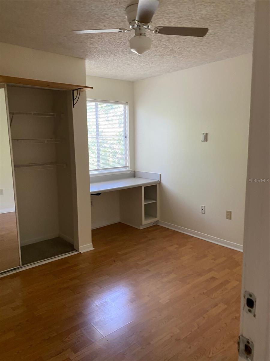 UNIVERSITY COMMONS - Residential