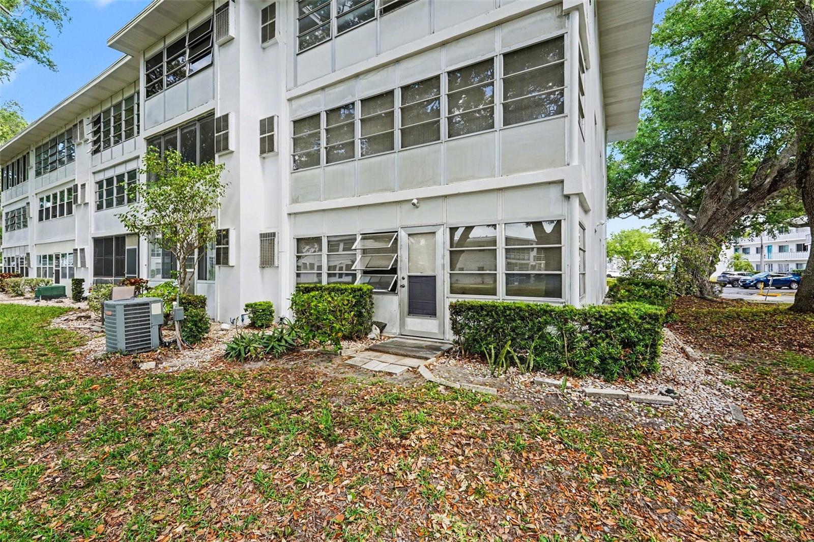 SEMINOLE GARDEN APTS CO-OP - Residential