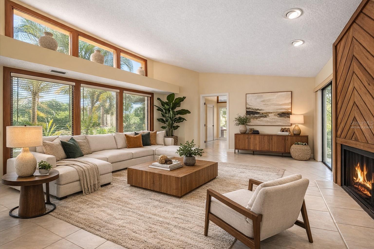 COUNTRY LAKES - Residential