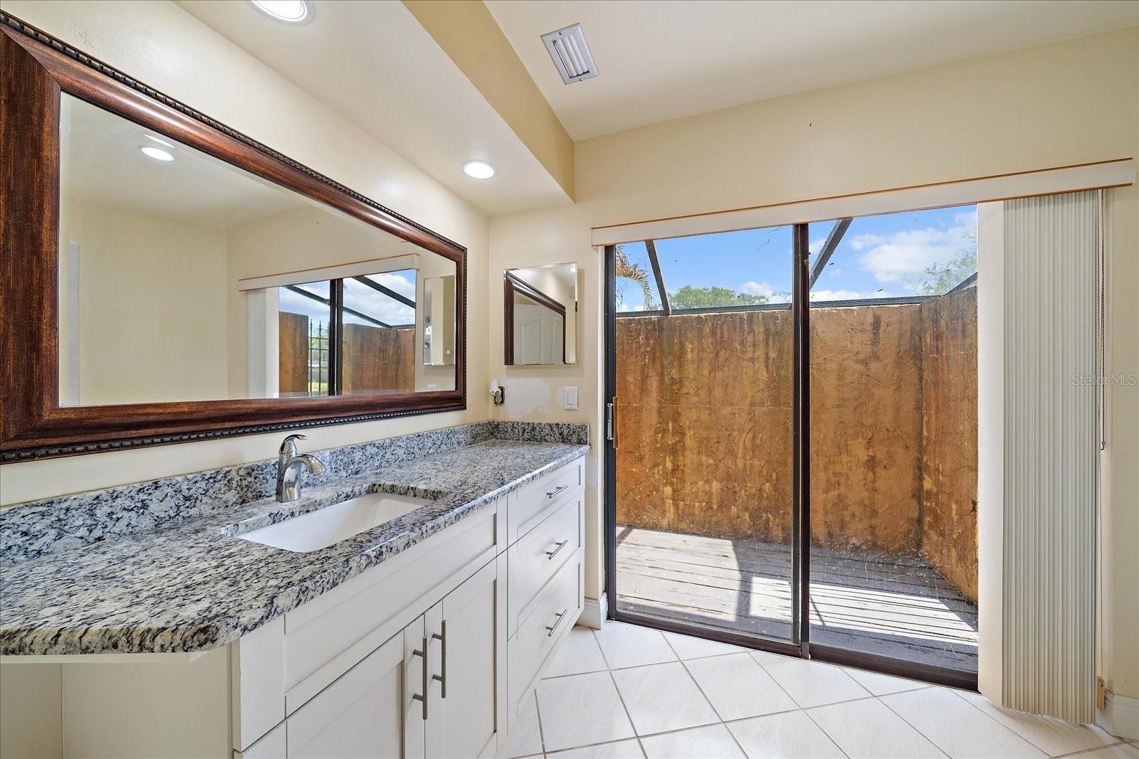 COUNTRY LAKES - Residential