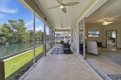 Tiny photo for 939 SE 3rd Avenue, Crystal River, FL 34429 (MLS # TB8503796)