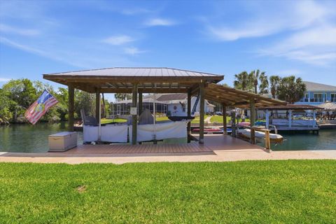 Tiny photo for 939 SE 3rd Avenue, Crystal River, FL 34429 (MLS # TB8503796)